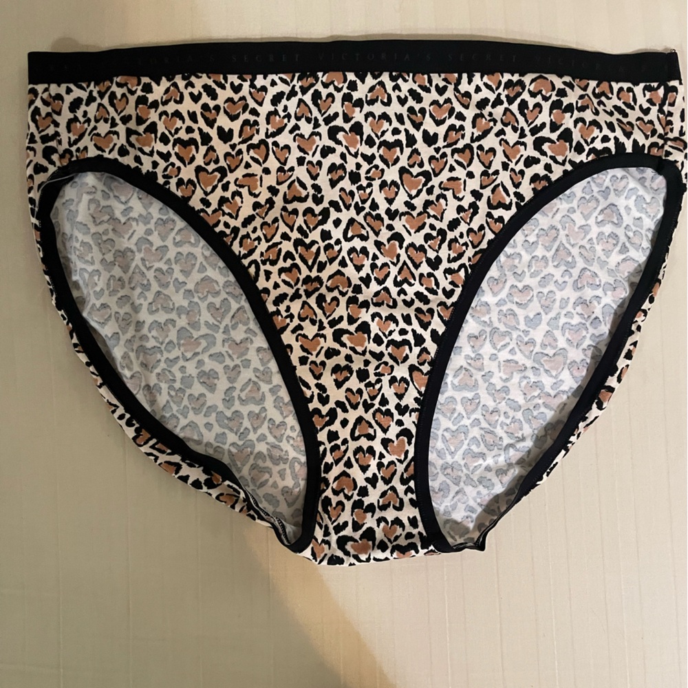 Victoria's Secret Animal Print High Leg briefs with Black Trim